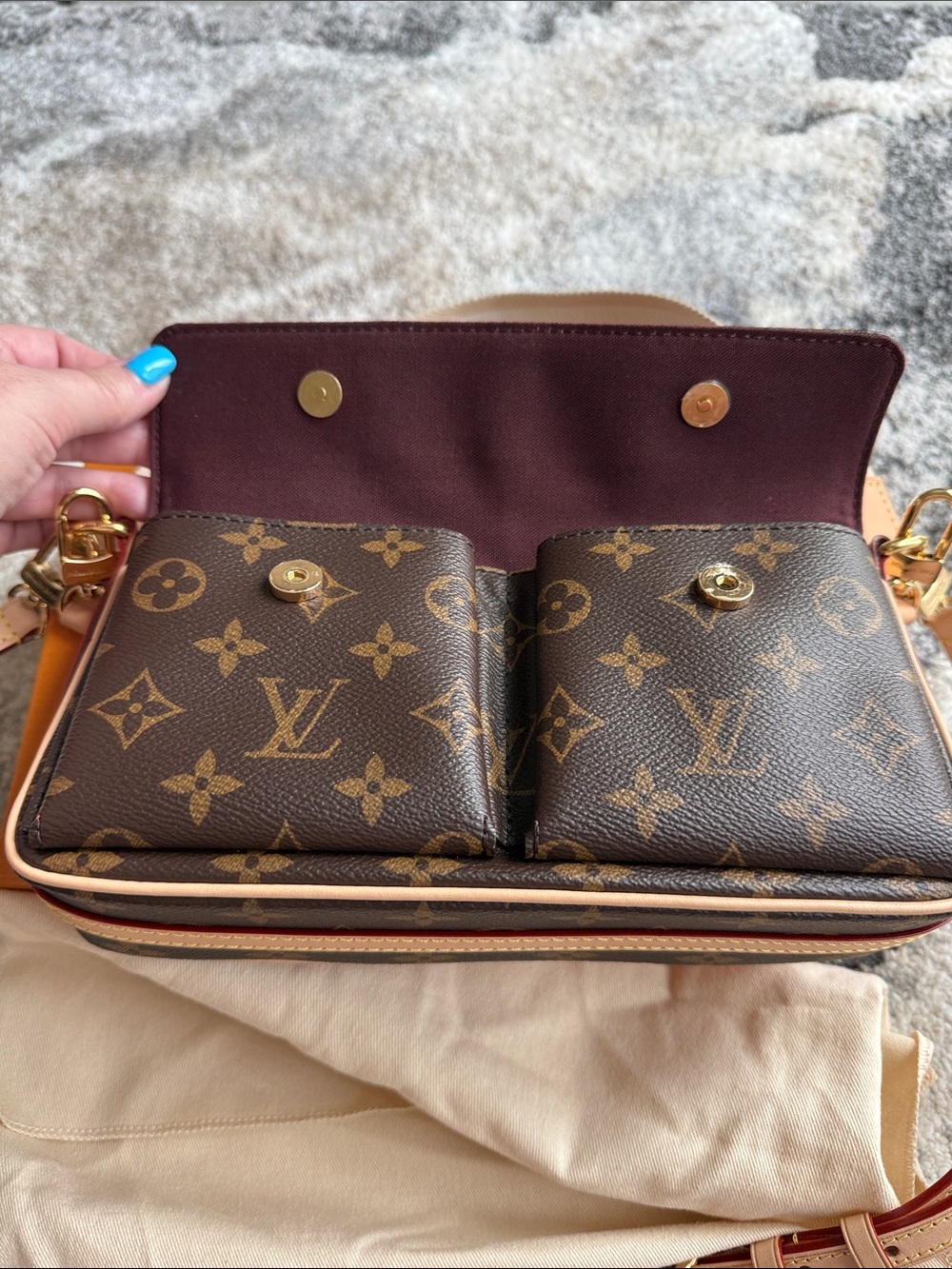 Louis Vuitton Monogram Canvas Brown Crossbody with Natural Vachetta Trim - Picture 5 of 16